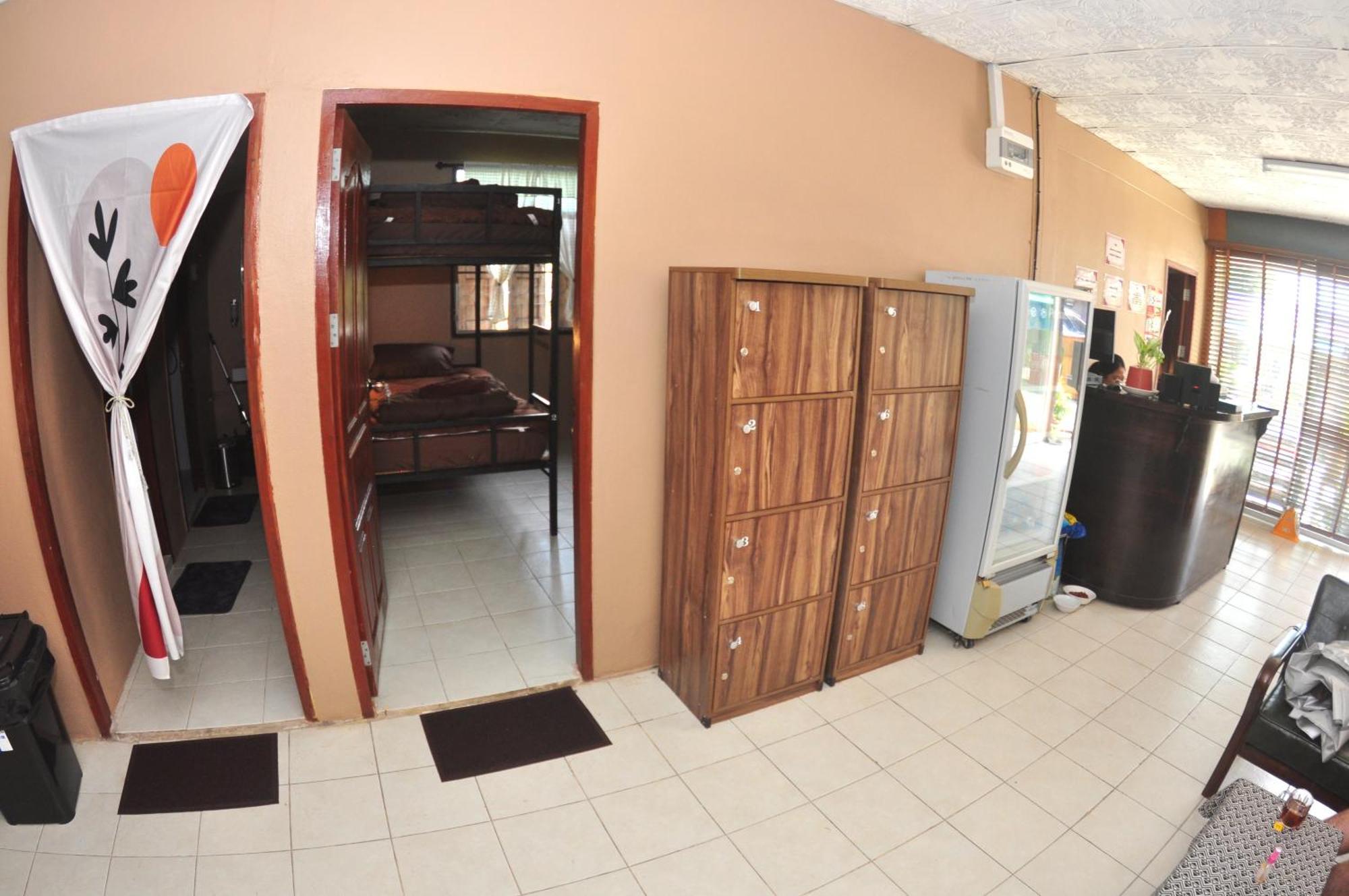 Sharky'S Hostel Pai Bagian luar foto